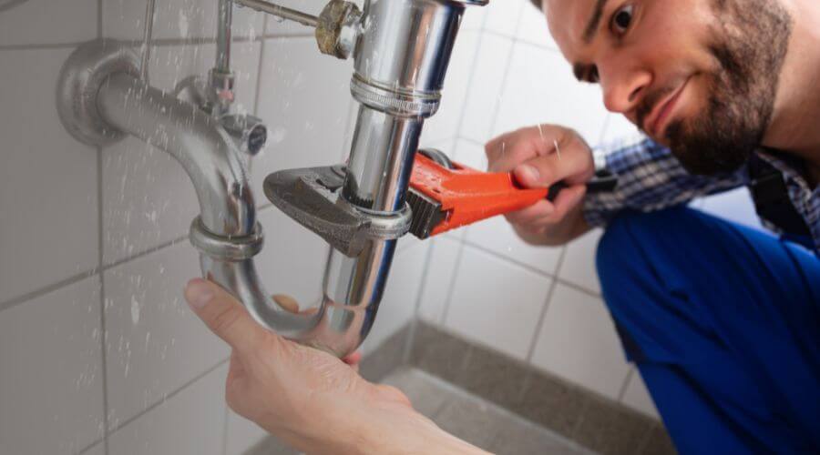Professional same day plumber services in Petersburg, OH
